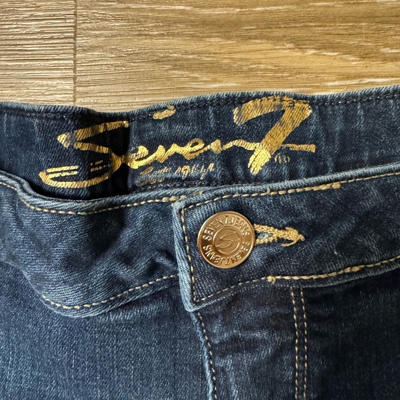 7 for All Mankind Weekend Denim Short Size 16 99% Cotton - Picture 2 of 9